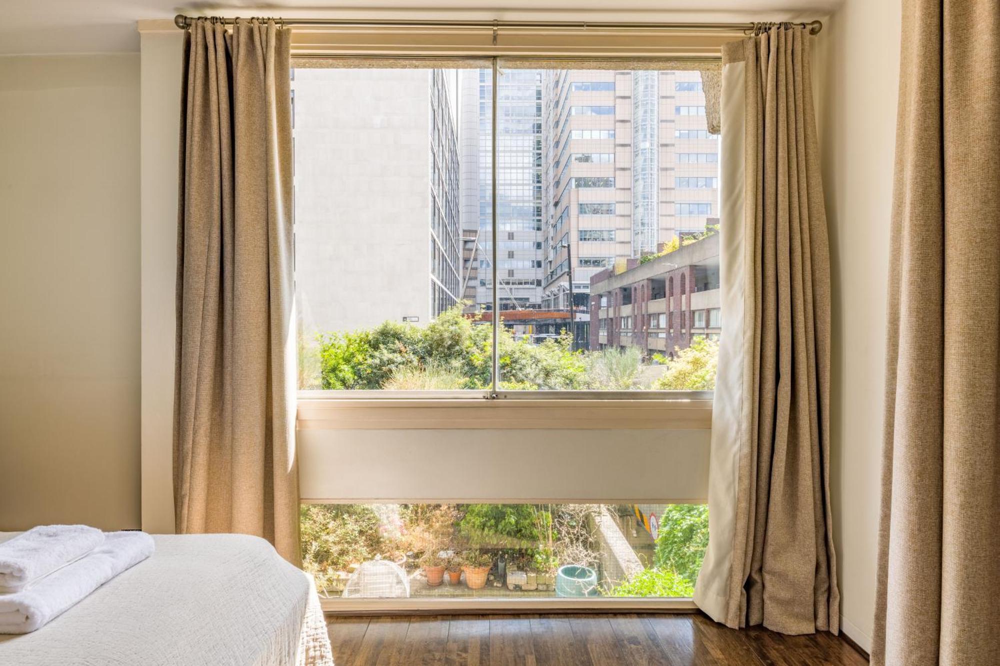 The Clerkenwell Collection - Dnu * Londres
